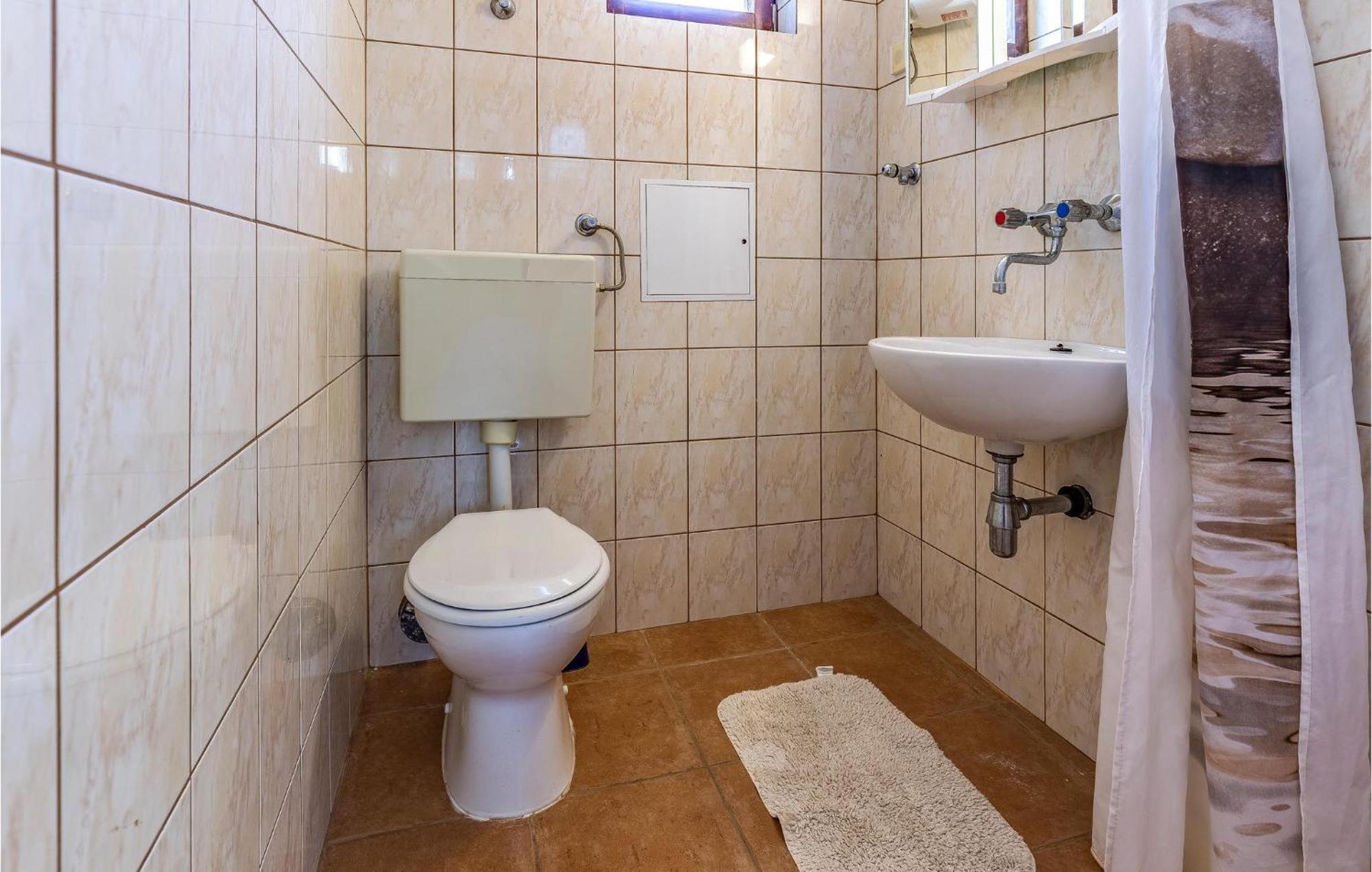 Nice Apartment In Pula With Kitchen 외부 사진